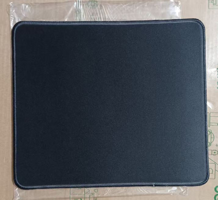 300*250*5全黑密锁垫 